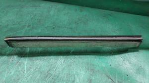 Стекло двери передней правой R G8 TOYOTA Hilux 68101-0K270