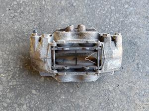Суппорт передний левый L G8 TOYOTA Hilux 47750-0K300