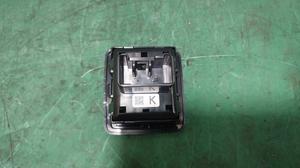 Розетка 220V G8 TOYOTA Hilux 85530-71010-C0