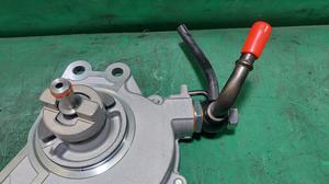 Насос вакуумный F2 TOYOTA FortunerTOYOTA Fortuner 29300-0E010