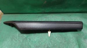 Накладка обшивки двери передняя правая R G8 TOYOTA Hilux 74210-0K080-C2