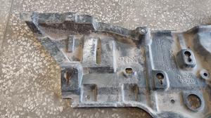 Пыльник моторного отсека правый R LEXUS RX300 LEXUS RX300 51441-48101