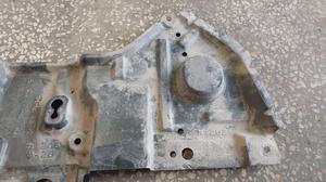 Пыльник моторного отсека правый R LEXUS RX300 LEXUS RX300 51441-48101
