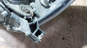 Фара передняя R G8 TOYOTA Hilux 81110-0K730