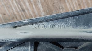 Кронштейн абсорбера левый L G8 TOYOTA Hilux 52676-0K010