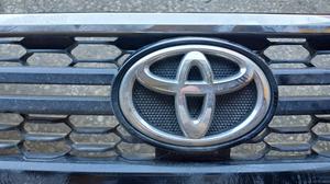 Решётка радиатора G8 TOYOTA Hilux 53100-YP050