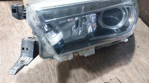 Фара передняя L G8 TOYOTA Hilux 81150-0K730