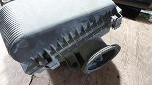 Корпус воздушного фильтра G8 TOYOTA Hilux 17700-0L350
