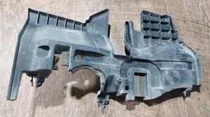 Дефлектор радиатора правый R G8 TOYOTA Hilux 53293-YP030