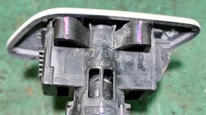 Форсунка омывателя фар правая R G8 TOYOTA Hilux 85207-0K040