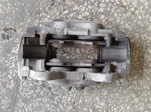 Суппорт передний правый R G8 TOYOTA Hilux 47730-0K300