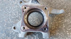 Кулак поворотный правый R G8 TOYOTA Hilux 43211-KK010