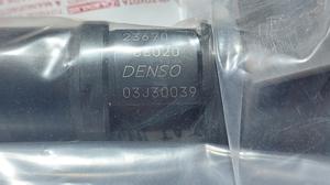 Форсунка топливная 2GD-FTV G8 TOYOTA Hilux 23670-0E020