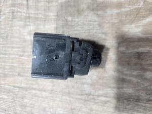 Блок управления наружным зеркалом G8 TOYOTA Hilux 84872-0K040