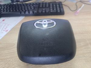 Подушка безопасности руля G8 TOYOTA Hilux 45130-0K270