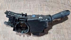 Блок подрулевых перекоючателей левый L G8 TOYOTA Hilux 84140-0K610