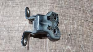 Петля двери передней нижняя левая L G7 TOYOTA Hilux 68740-52010