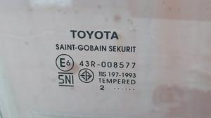 Стекло двери передней правой R G7 TOYOTA Hilux 68101-0K111