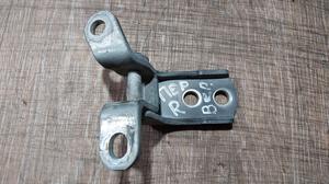 Петля двери передней верхняя правая G7 TOYOTA Hilux 68710-0D030