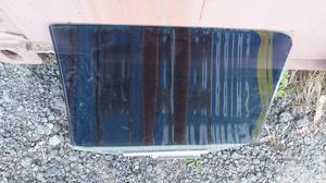 Стекло двери задней правой  R G7 TOYOTA Hilux 68103-0K180