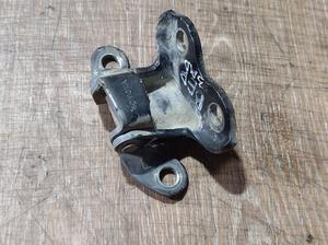 Петля двери задней верхняя левая L G7 TOYOTA Hilux 68760-0K010