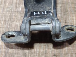 Петля двери задней нижняя правая R G7 TOYOTA Hilux 68770-52031
