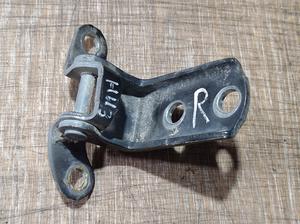 Петля двери задней нижняя правая R G7 TOYOTA Hilux 68770-52031