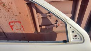 Дверь передняя правая R G8 TOYOTA Hilux 67001-KK010