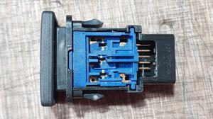Кнопка обогрева руля G8 TOYOTA Hilux 84255-0K010