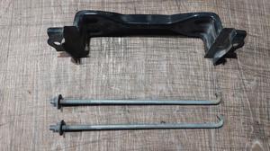 Кронштейн аккумулятора правый R G8 TOYOTA Hilux 74404-KK010