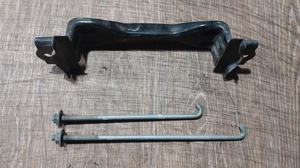 Кронштейн аккумулятора левый L G8 TOYOTA Hilux 74404-KK010