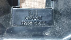Заглушка крепления сиденья водителя R G8 TOYOTA Hilux 72158-KK010