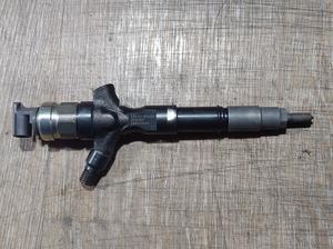 Форсунка топливная 1KD-FTV/2KD-FTV G7 TOYOTA Hilux 23670-30400