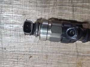 Форсунка топливная 1KD-FTV/2KD-FTV G7 TOYOTA Hilux 23670-30400