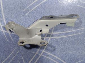 Петля капота R G7 TOYOTA Hilux 53410-0K100