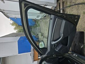 Дверь передняя правая R RENAULT Duster 801009234R