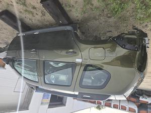 Боковая часть кузова, порог правая сторона R