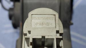 Педаль сцепления RENAULT Duster 465037621R