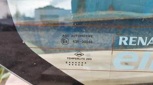 Стекло крышки багажника RENAULT Duster 903005981R