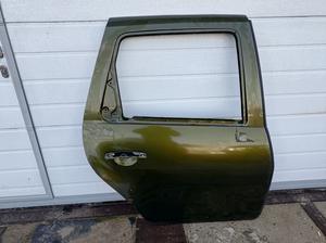Дверь задняя правая R RENAULT Duster 821007807R