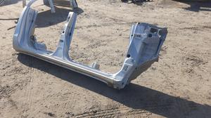 Боковая часть кабины порог стойка правая R G7 TOYOTA Hilux 61403-0K010