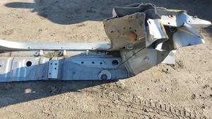 Боковая часть кабины порог стойка левая L G7 TOYOTA Hilux 61404-0K010