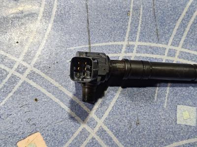Форсунка топливная 2GD-FTV G8 TOYOTA HiluxTOYOTA Hilux 23670-08040