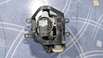 Фара противотуманная левая L G8 TOYOTA Hilux 81220-0D110