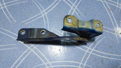 Петля капота правая R L200/5 MITSUBISHI L200 5905A180