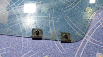 Стекло двери передней левой L RENAULT Duster 803015990R