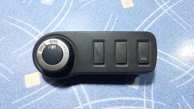 Переключатель управления 4WD RENAULT Duster 251635247R