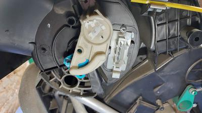 Корпус отопителя (печки) RENAULT Duster 271205197R