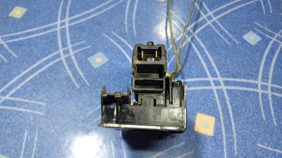 Замок двери задней правой R RENAULT Duster 825024218R