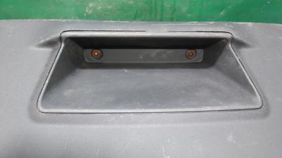 Обшивка двери багажника RENAULT Duster 909008523R